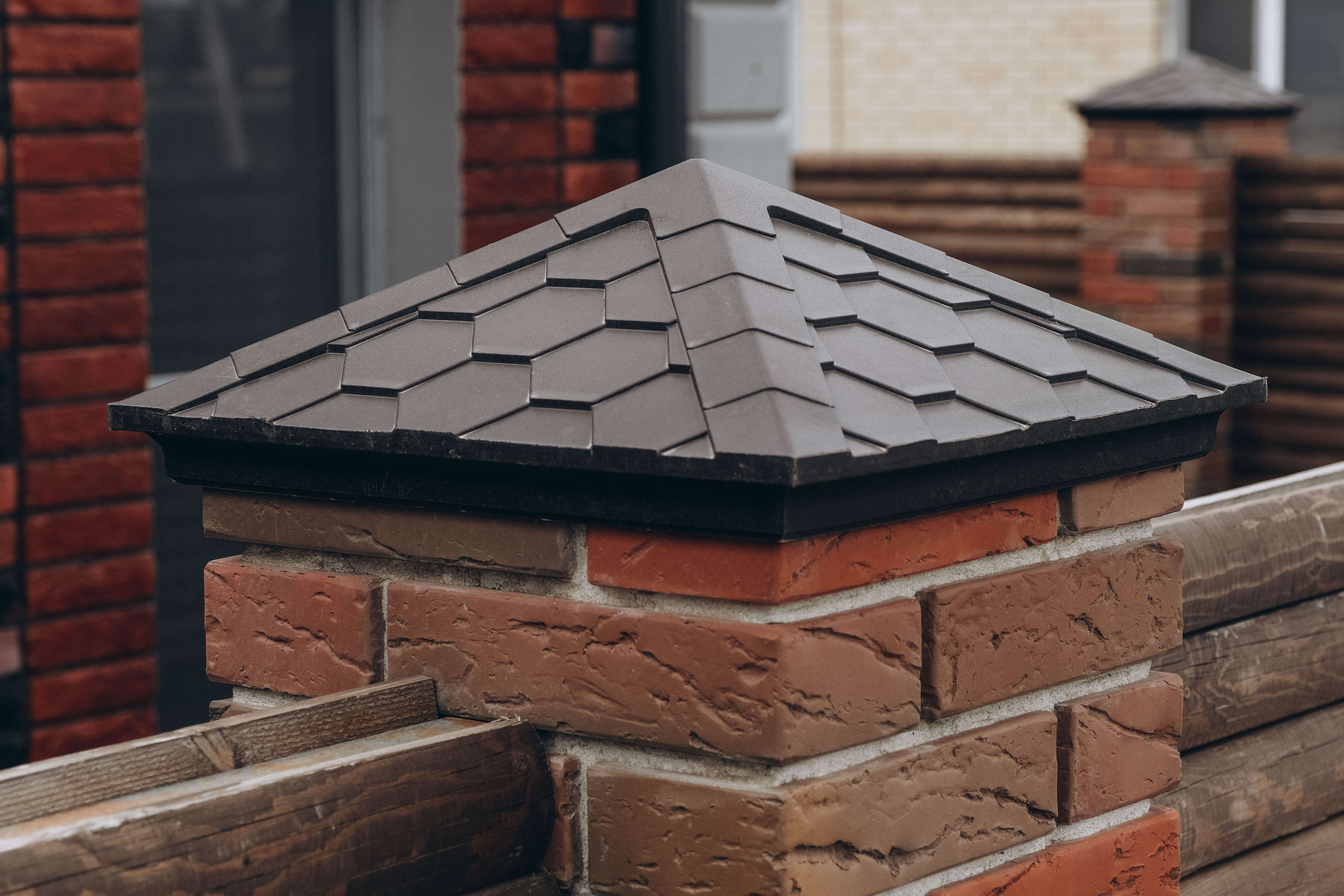 Колпак Zking Эверест Коричневый на столб 1.5х1.5 кирпича (390х390мм) в Уфе фото